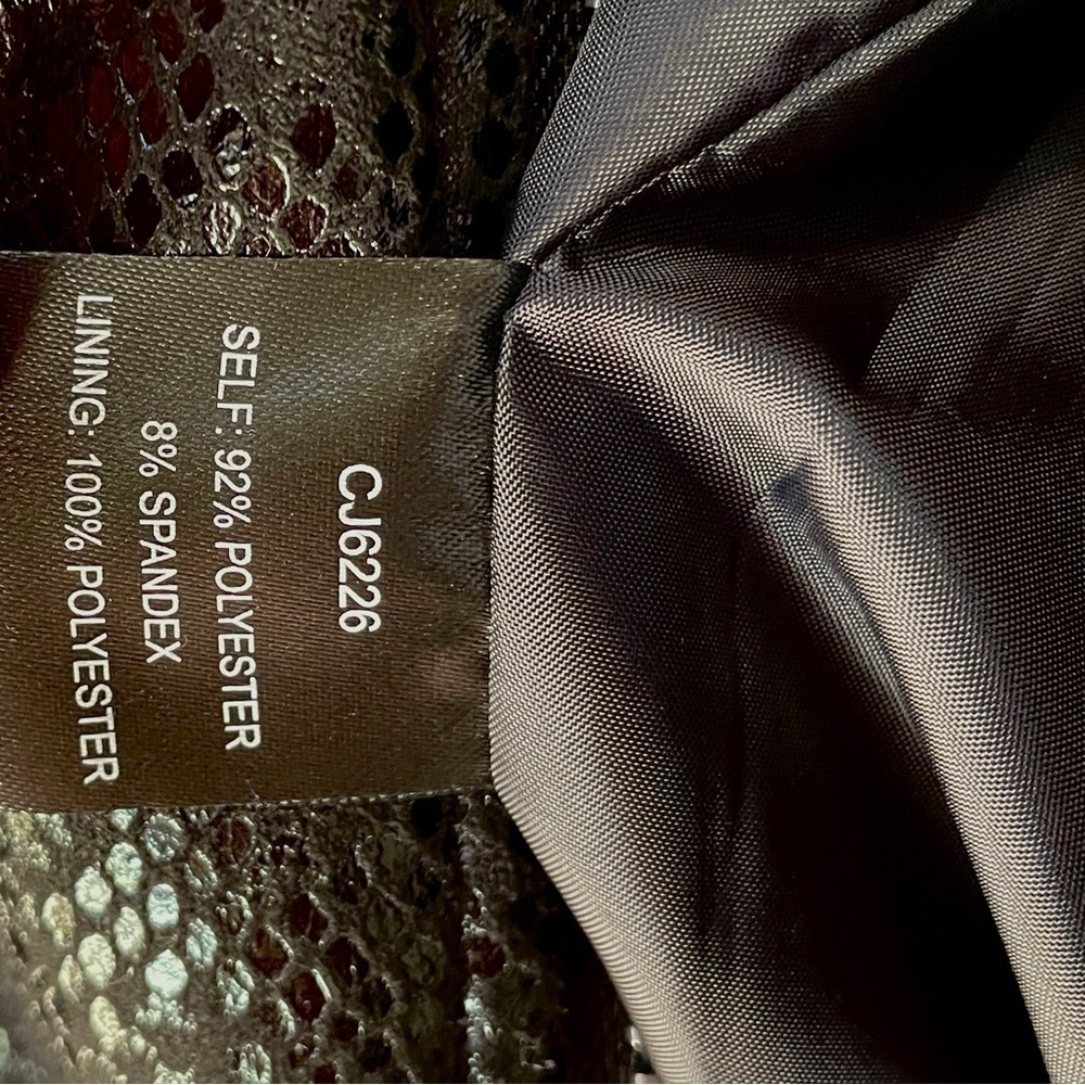 Tcec Black Snakeskin Pattern Crop Jacket Size Sma… - image 5